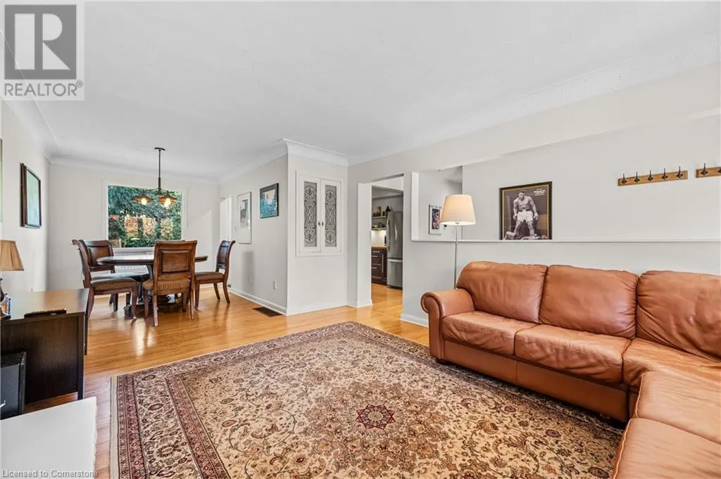 375 CLARENDON Drive