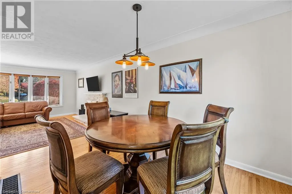 375 CLARENDON Drive
