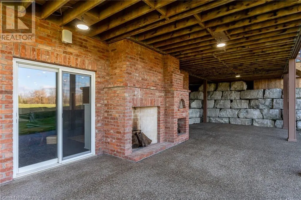 1041 CONCESSION 8 RR 3 W