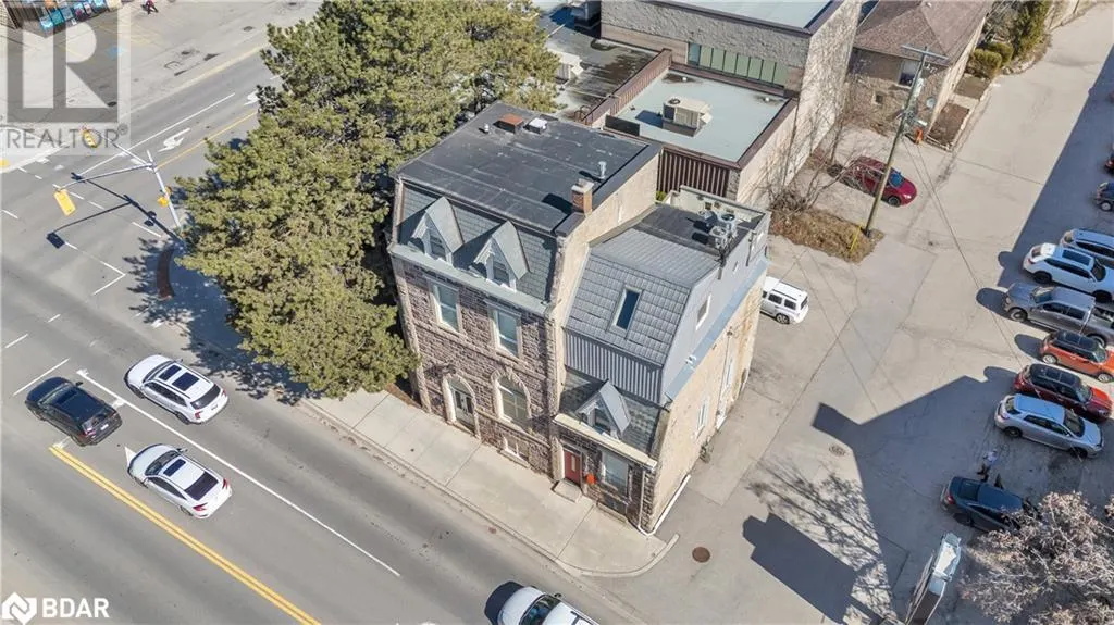 130 ST DAVID Street S