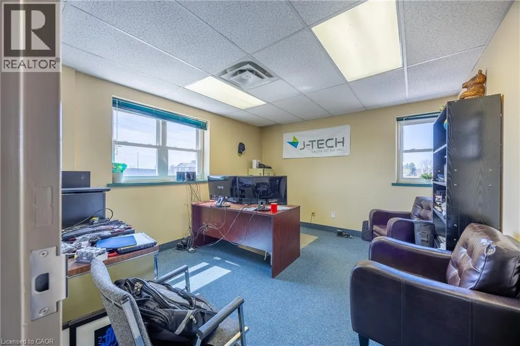 35 SAMNAH Crescent