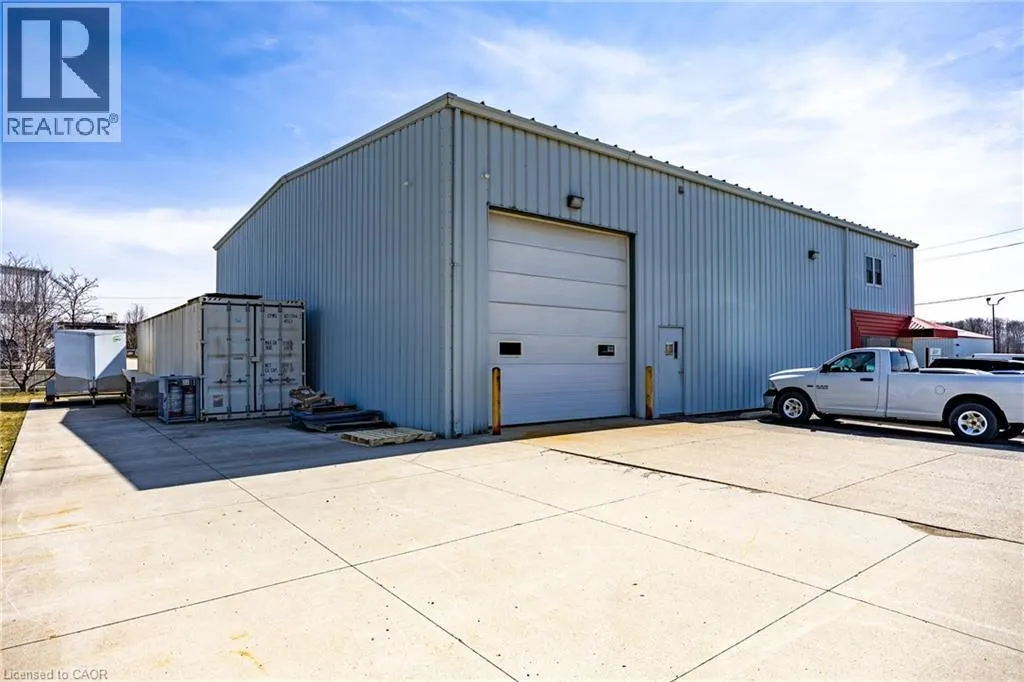 35 SAMNAH Crescent