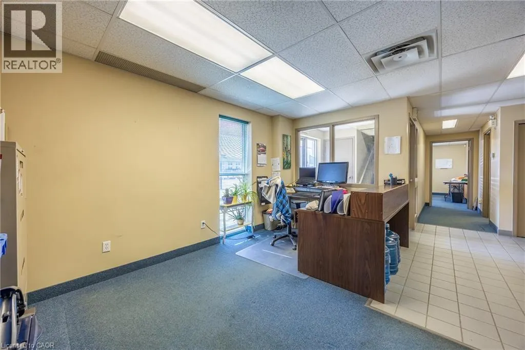 35 SAMNAH Crescent
