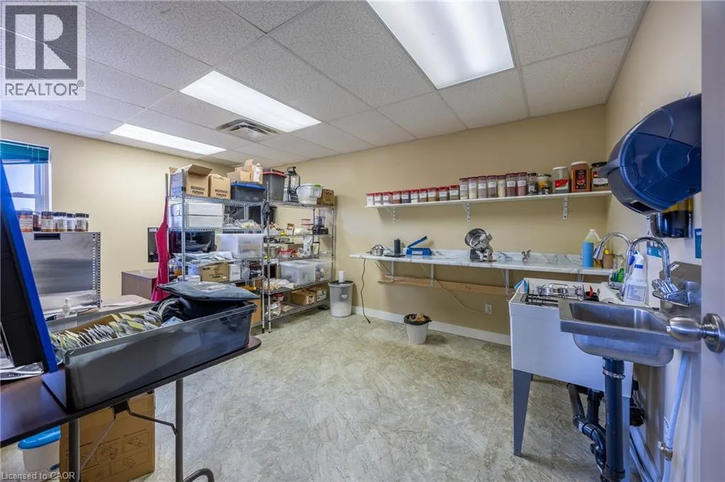 35 SAMNAH Crescent
