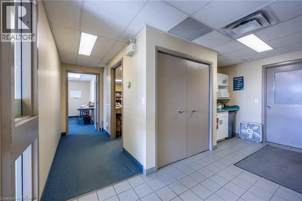 35 SAMNAH Crescent