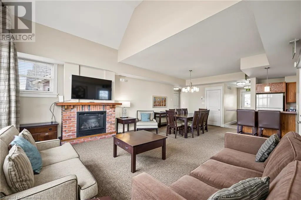 125 FAIRWAY Court Unit# 228, #228