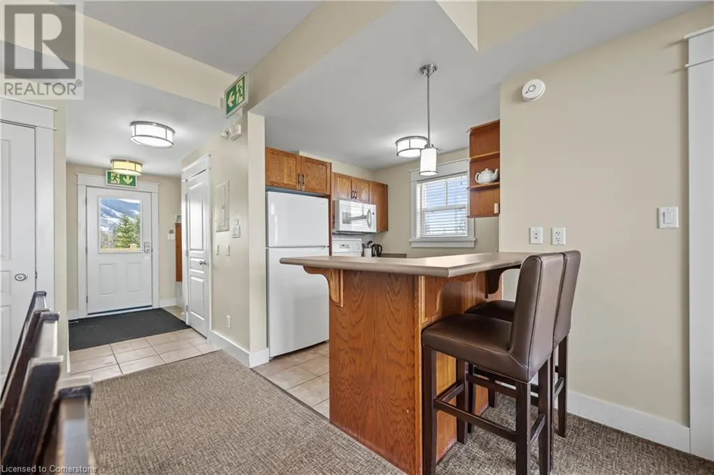 125 FAIRWAY Court Unit# 228, #228
