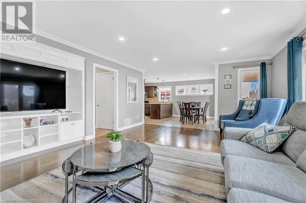 18 BRIARWOOD Drive