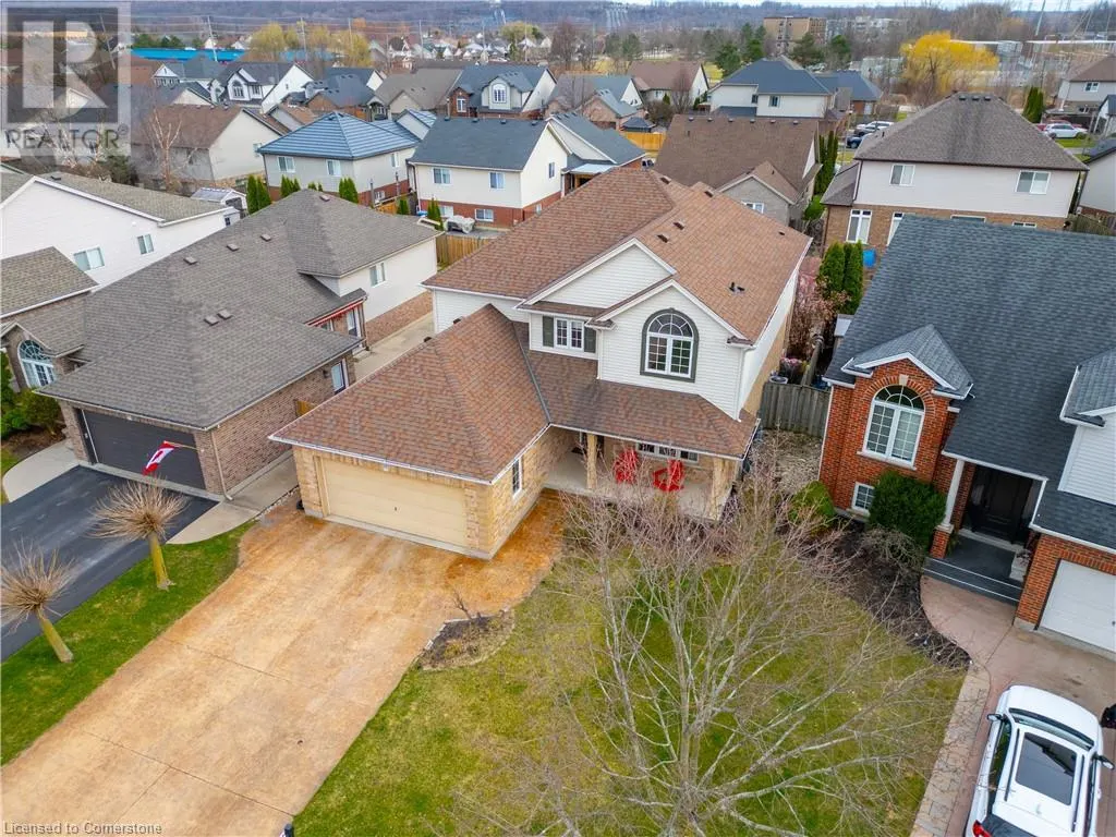18 BRIARWOOD Drive