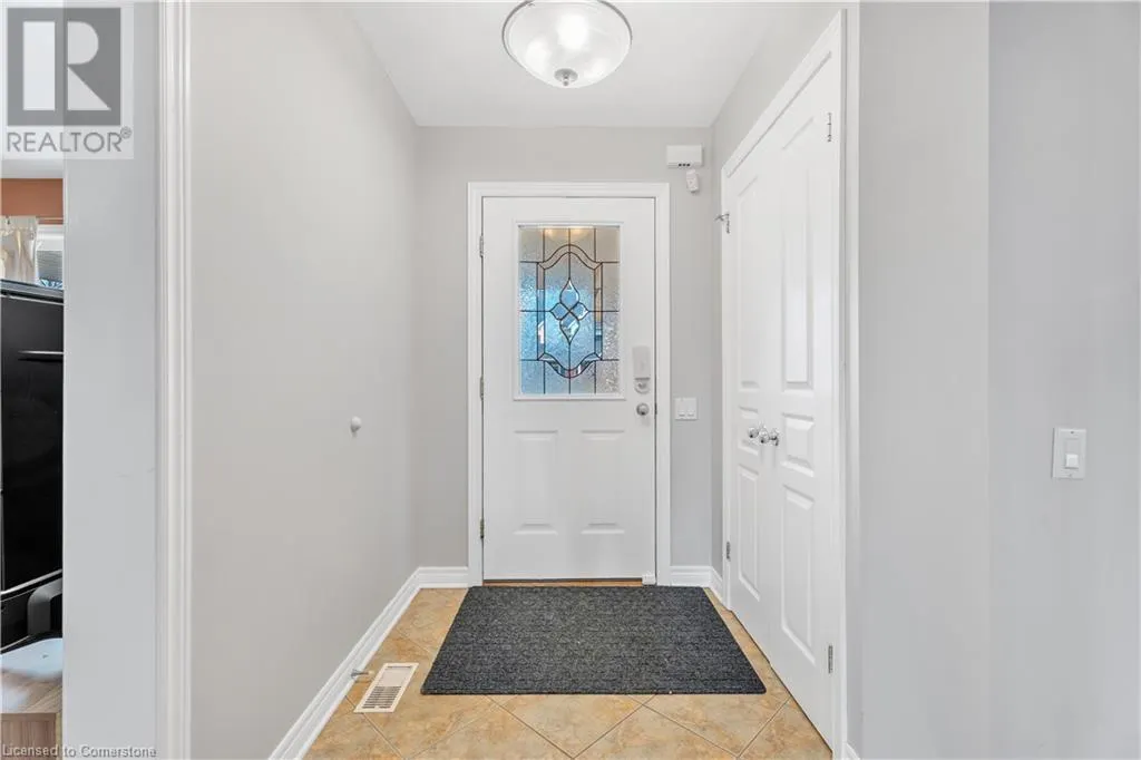 18 BRIARWOOD Drive