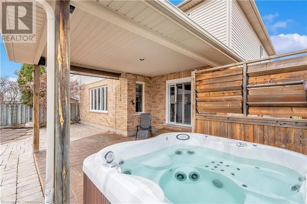 18 BRIARWOOD Drive