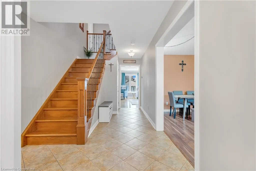 18 BRIARWOOD Drive