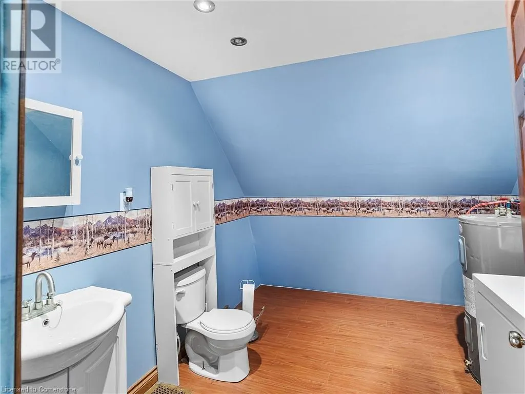 1306 ST JOHNS Road W