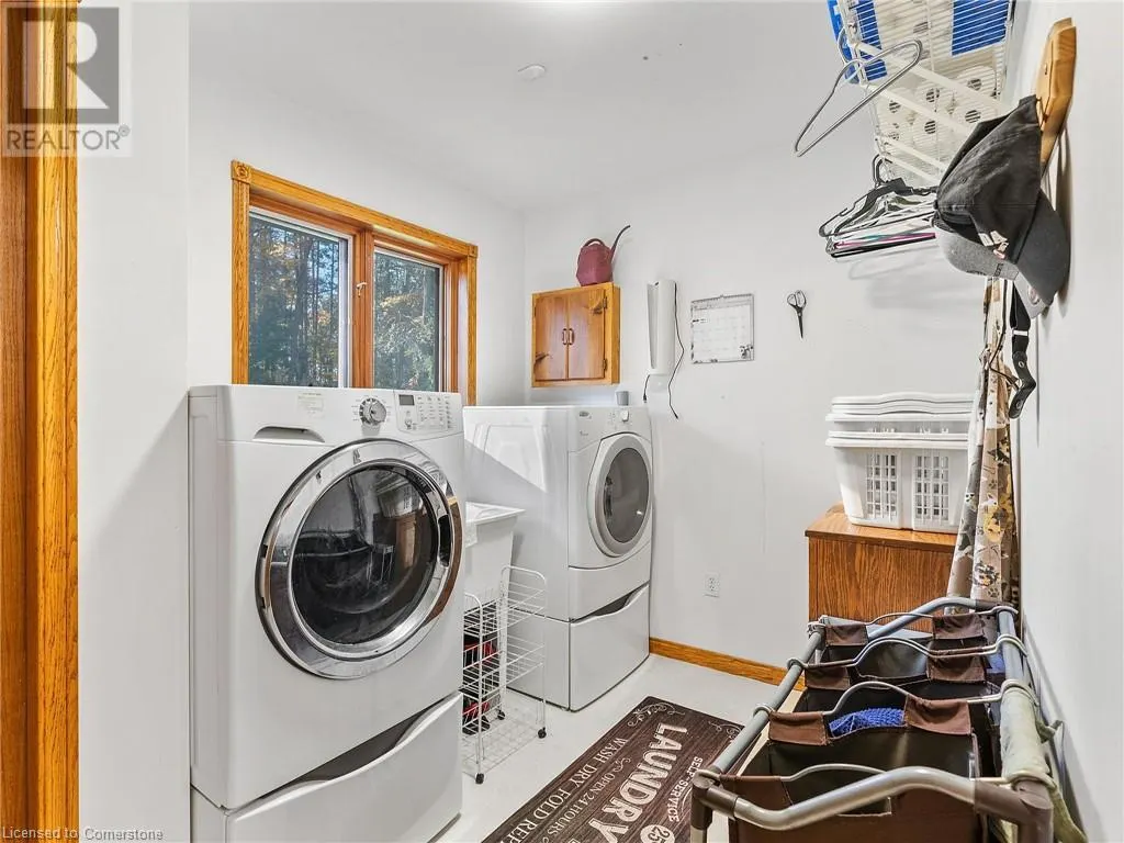 1306 ST JOHNS Road W