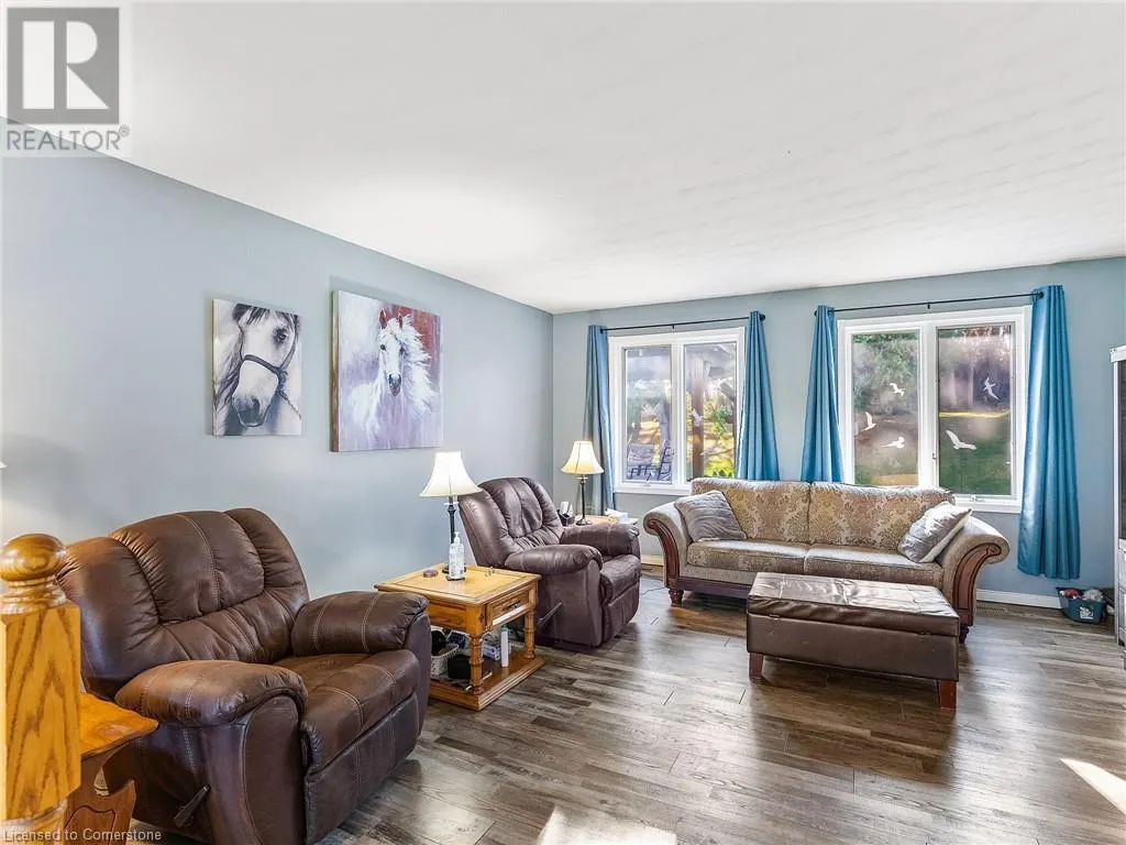 1306 ST JOHNS Road W