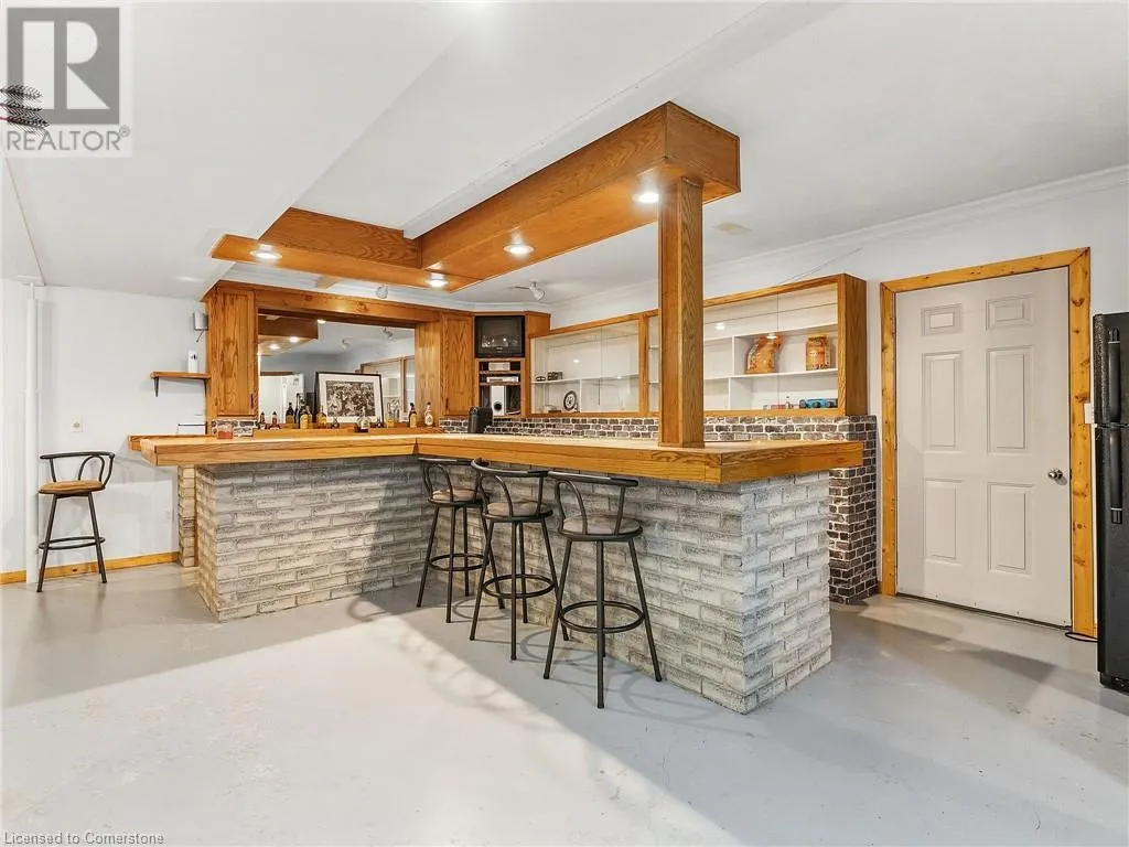 1306 ST JOHNS Road W