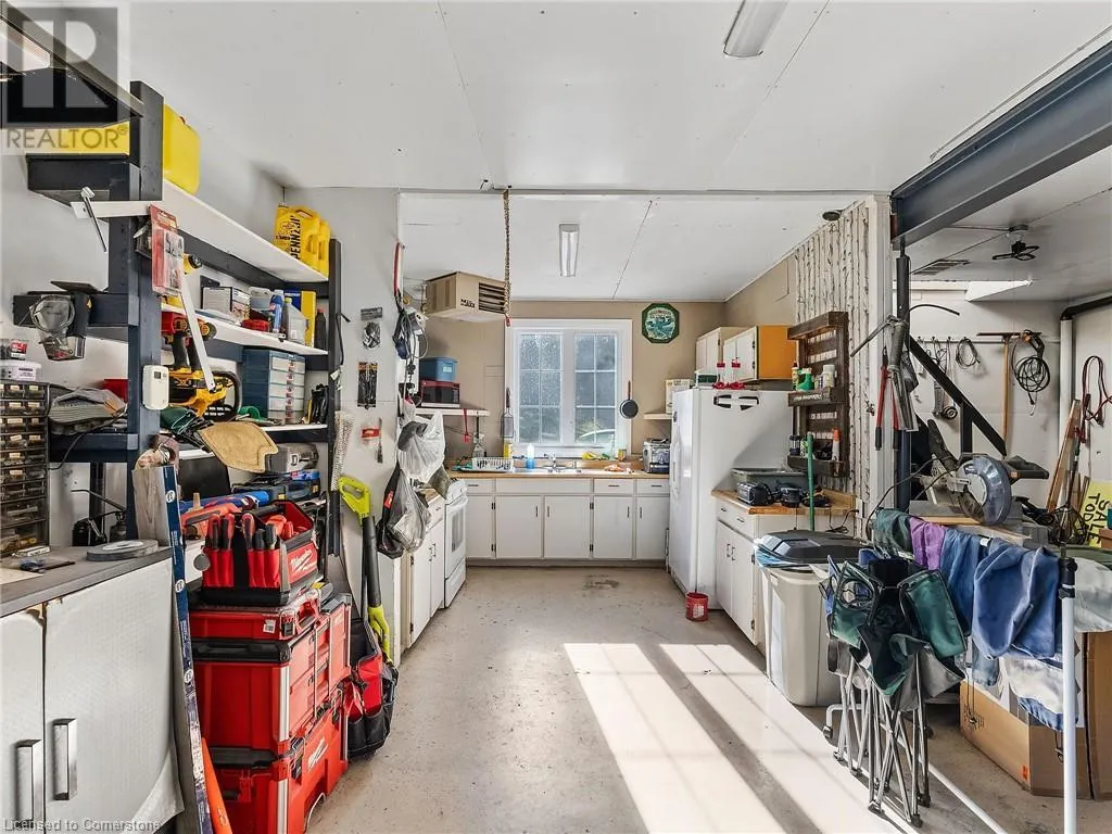 1306 ST JOHNS Road W