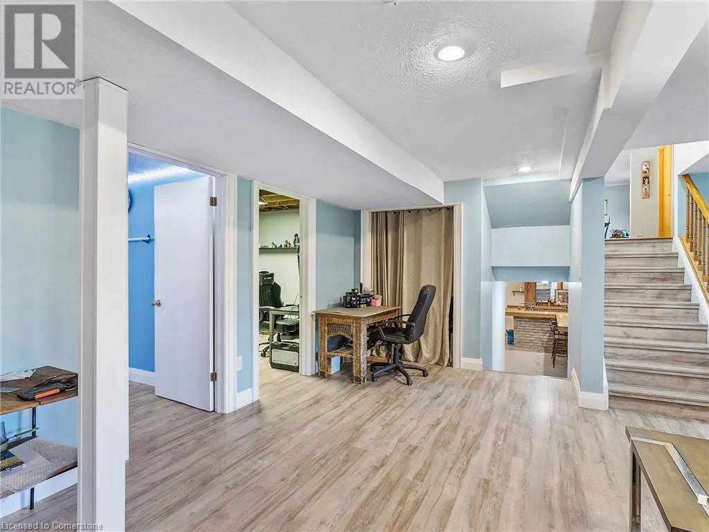 1306 ST JOHNS Road W