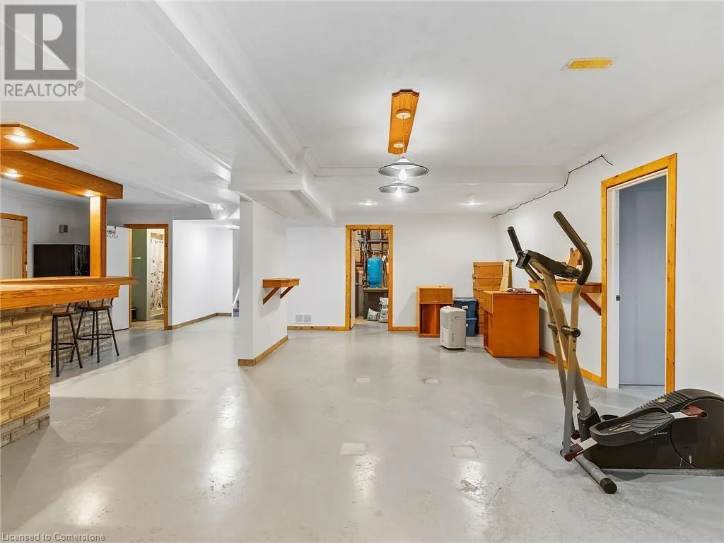 1306 ST JOHNS Road W