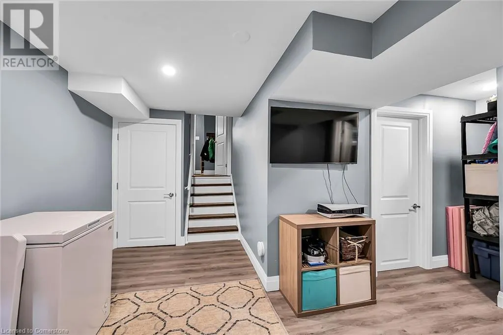444 STONE CHURCH Street W Unit# T3, #T3