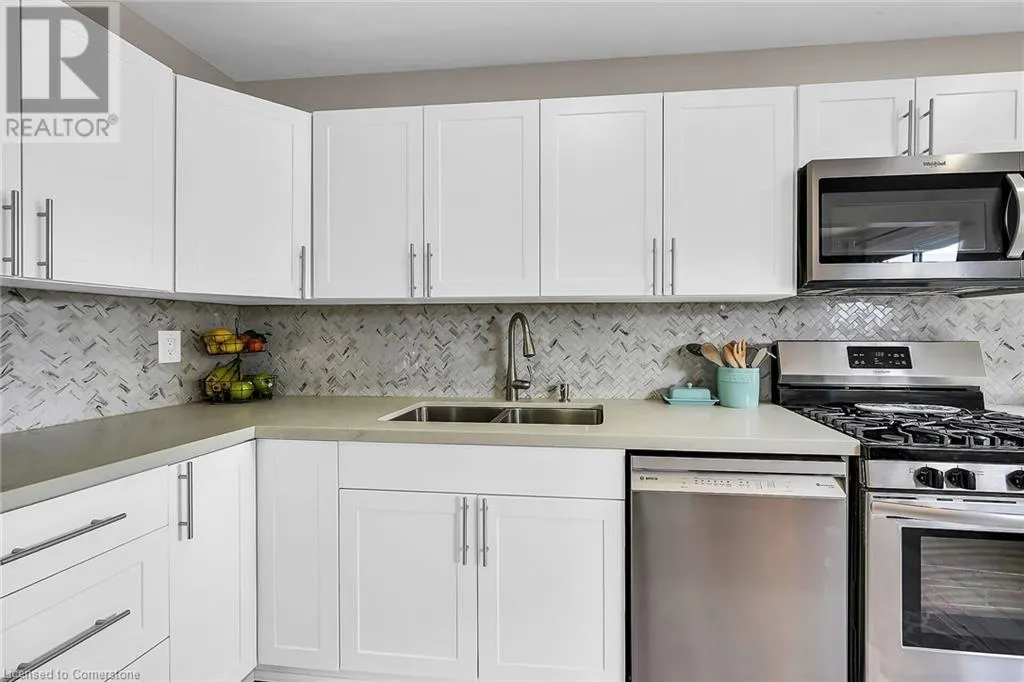 444 STONE CHURCH Street W Unit# T3, #T3