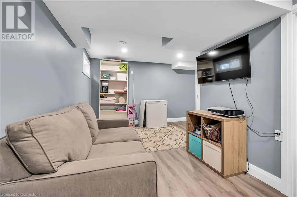 444 STONE CHURCH Street W Unit# T3, #T3