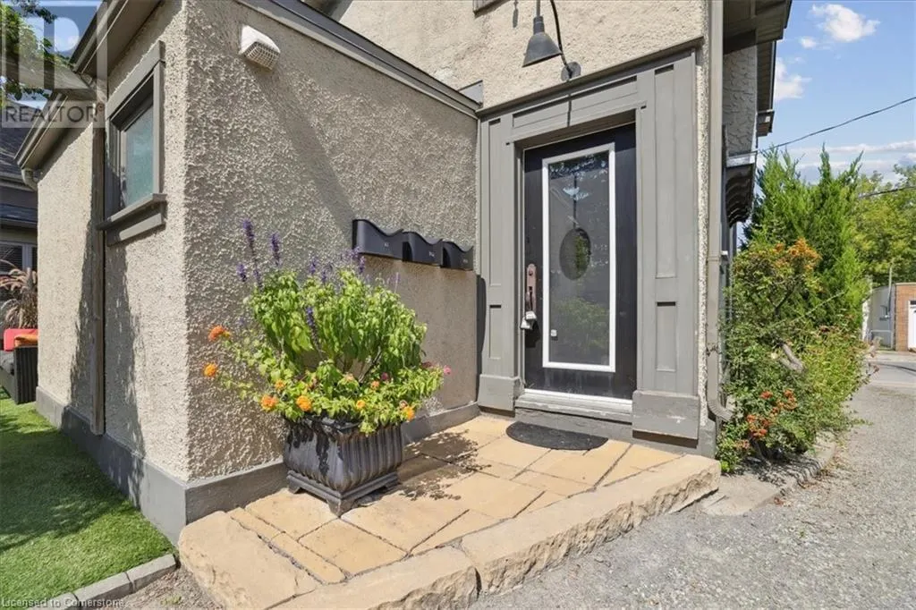 65 QUEEN Street
