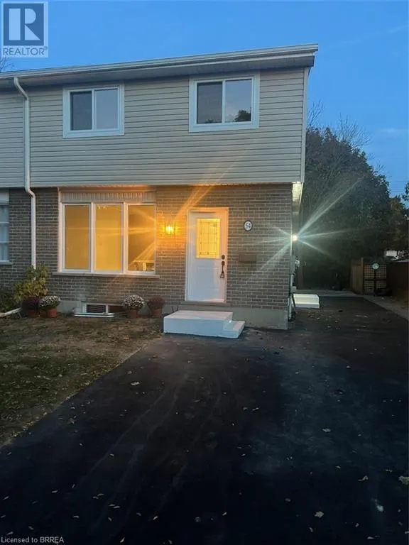 54 DEBBY Crescent