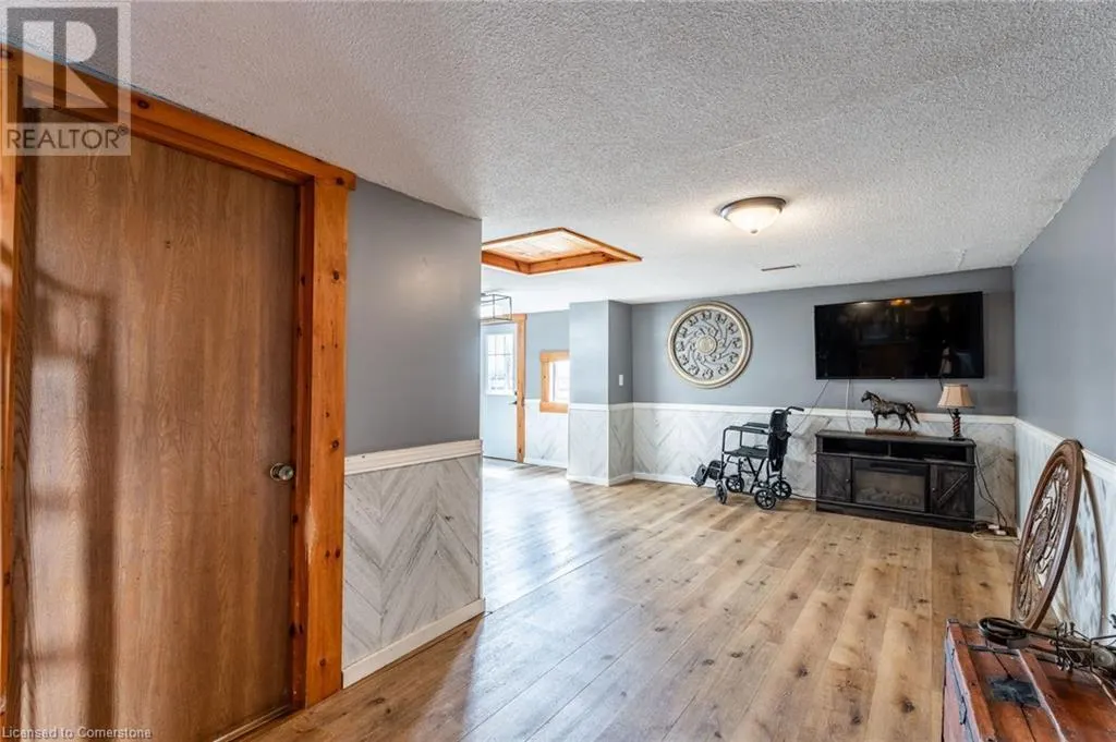 1716 SUNSET Drive