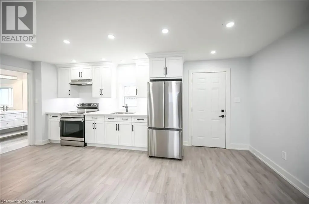 7 CHESTER Road Unit# 3, #3