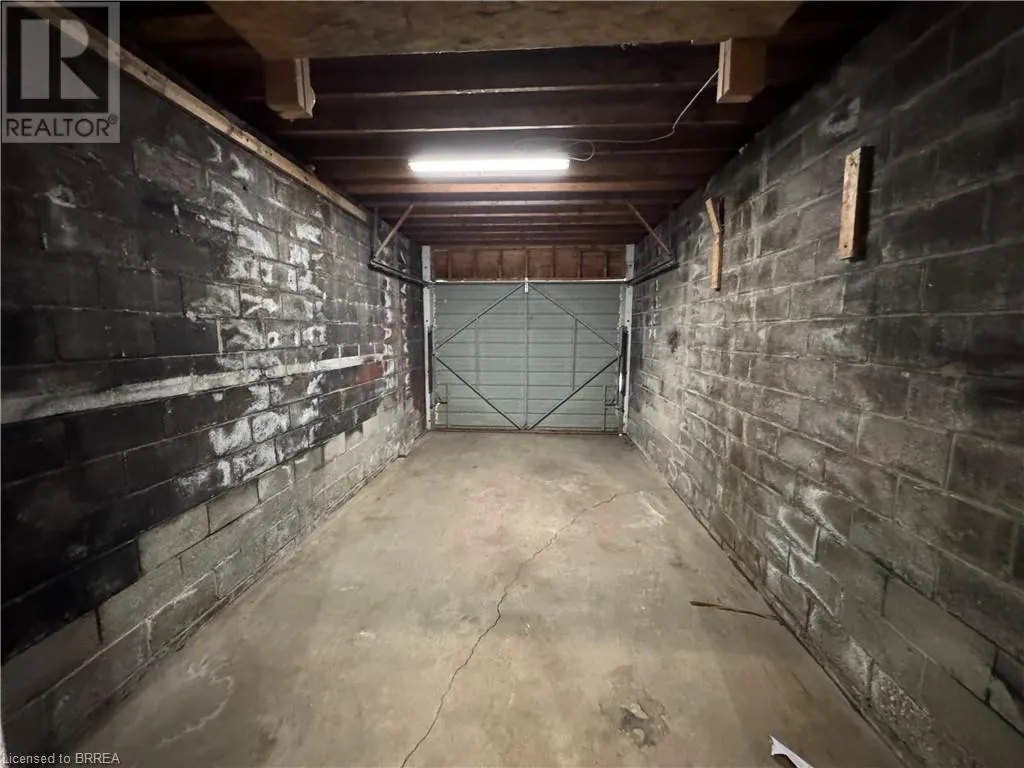 197 ERIE Avenue Unit# Rear #1, #Rear #1