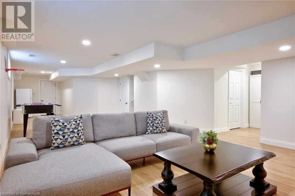 144 STEEPLECHASE Way