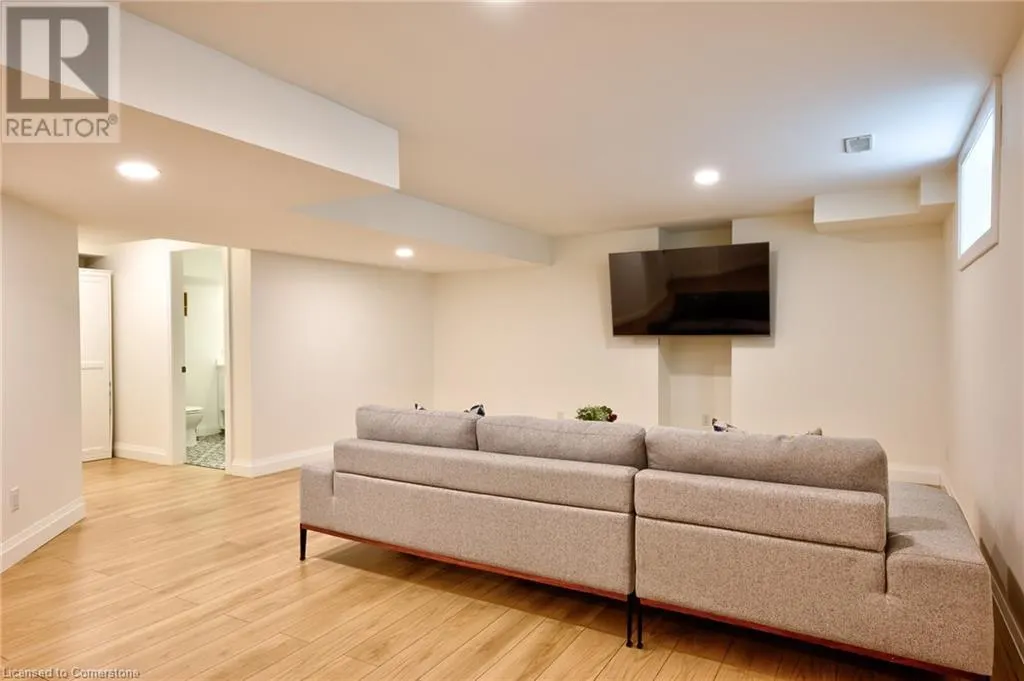 144 STEEPLECHASE Way