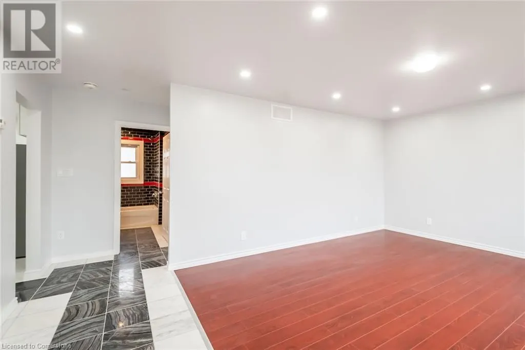 132 FRANKLIN Avenue