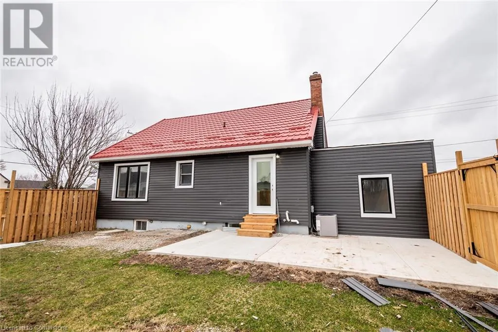 132 FRANKLIN Avenue