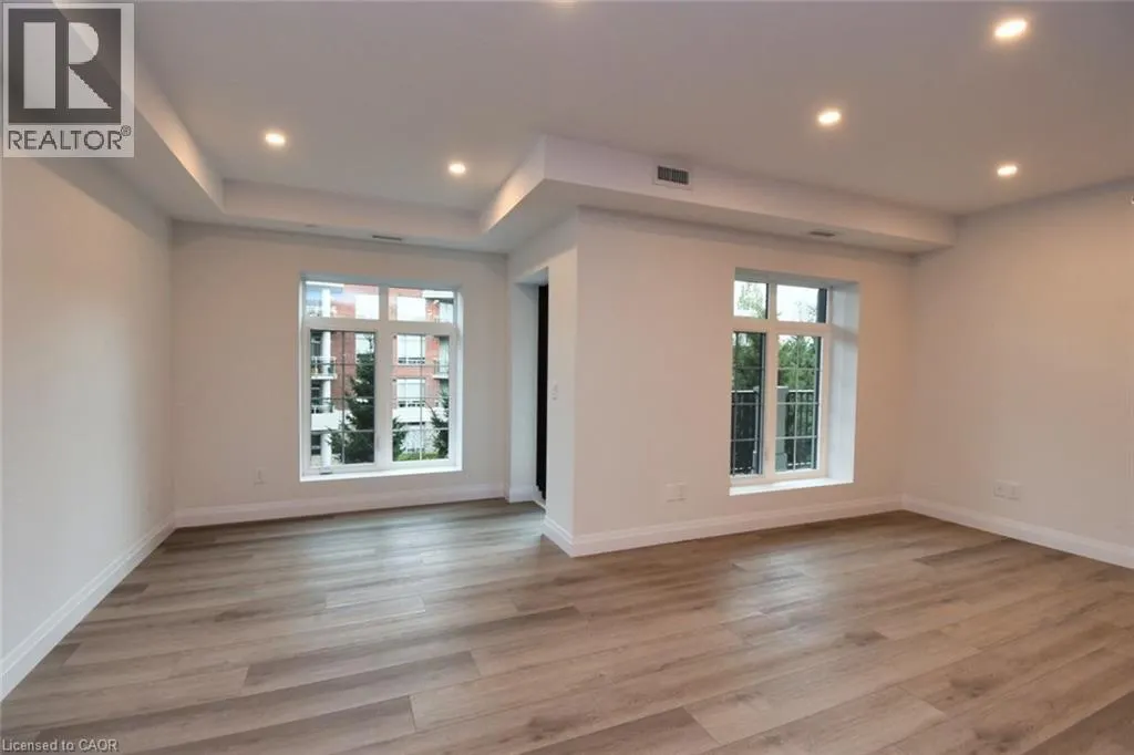 153 WILSON Street W Unit# 306, #306
