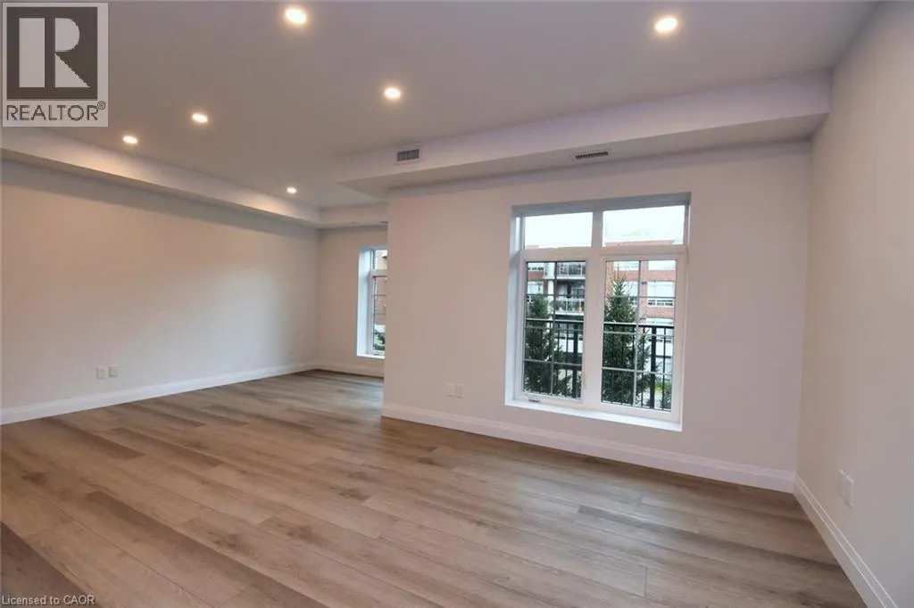 153 WILSON Street W Unit# 306, #306