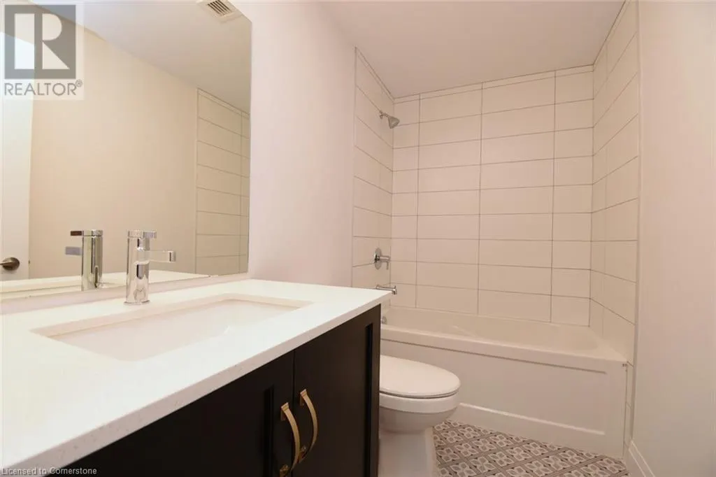 153 WILSON Street W Unit# 306, #306