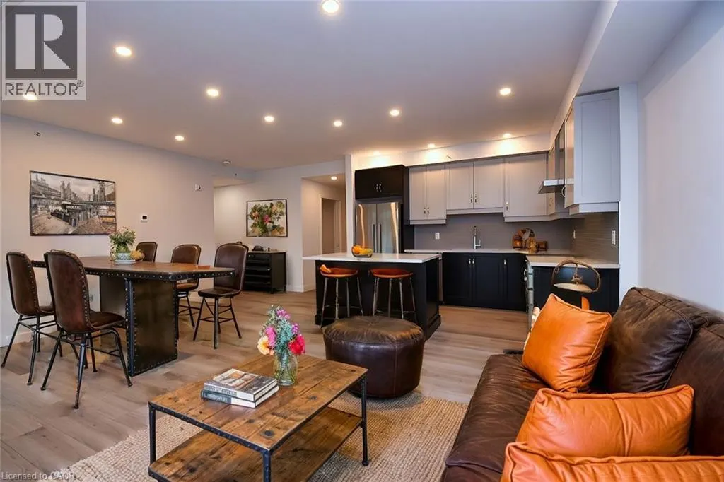 153 WILSON Street W Unit# 306, #306