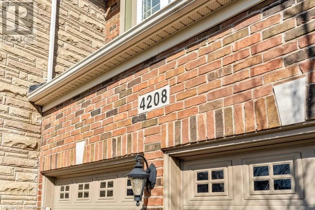 4208 KANE Crescent