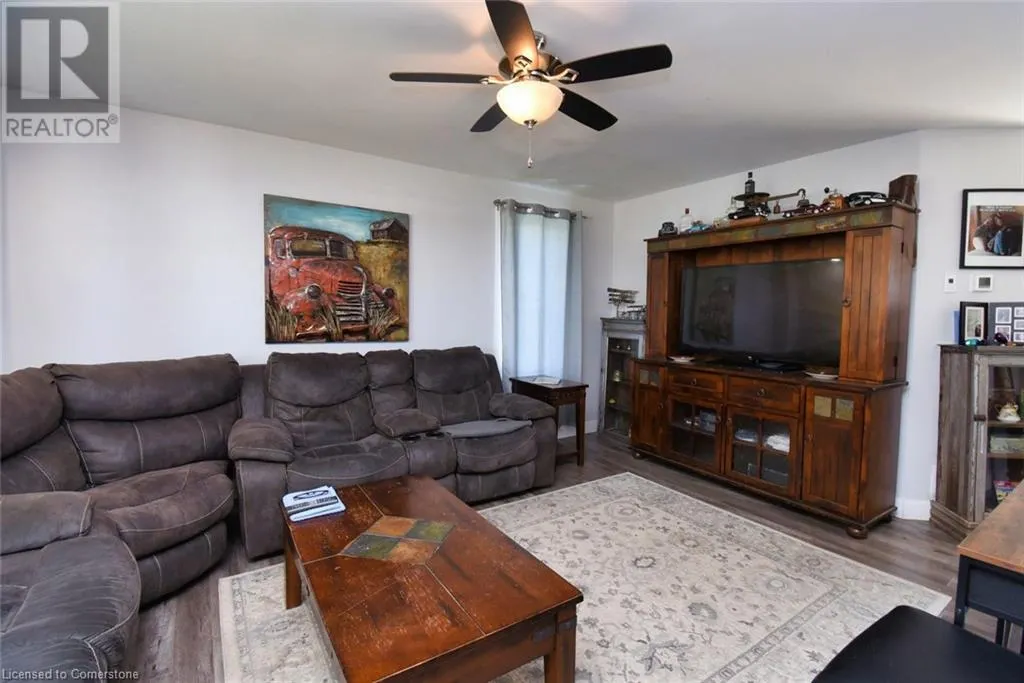 1364 THOMPSON Road E