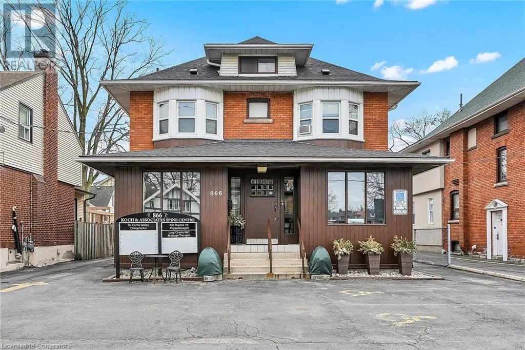 866 MAIN Street E