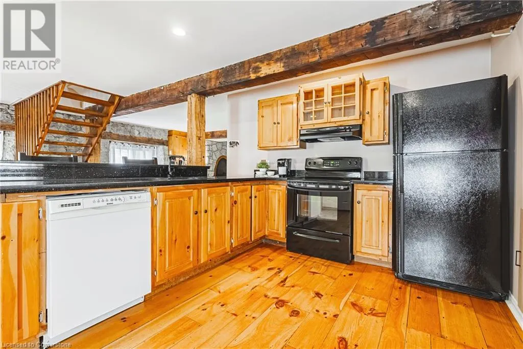 110 FREELTON Road
