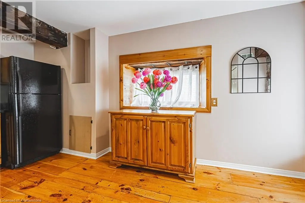 110 FREELTON Road