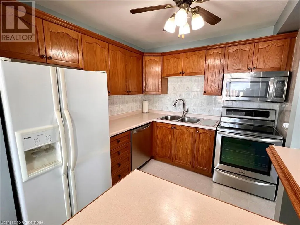 75 GLENBURN Court Unit# 808, #808