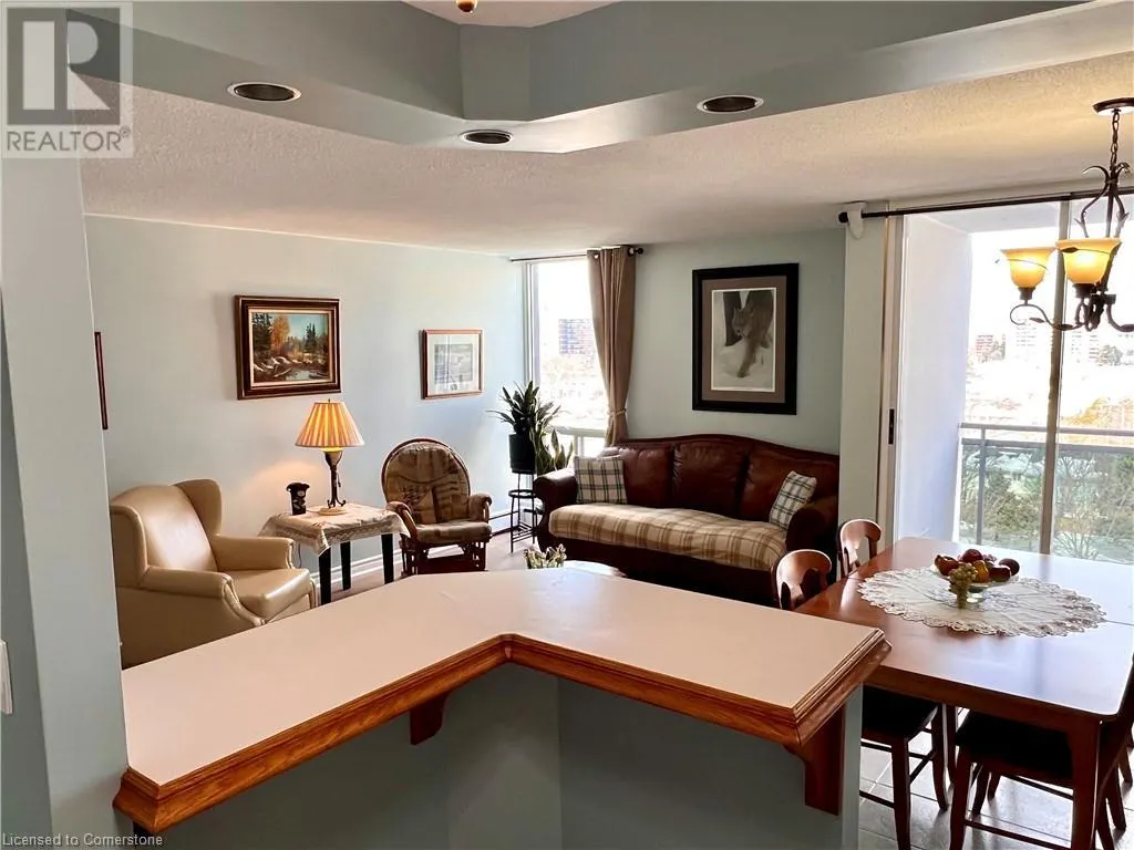75 GLENBURN Court Unit# 808, #808