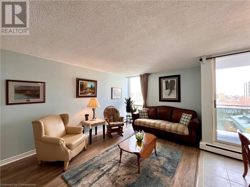 75 GLENBURN Court Unit# 808, #808
