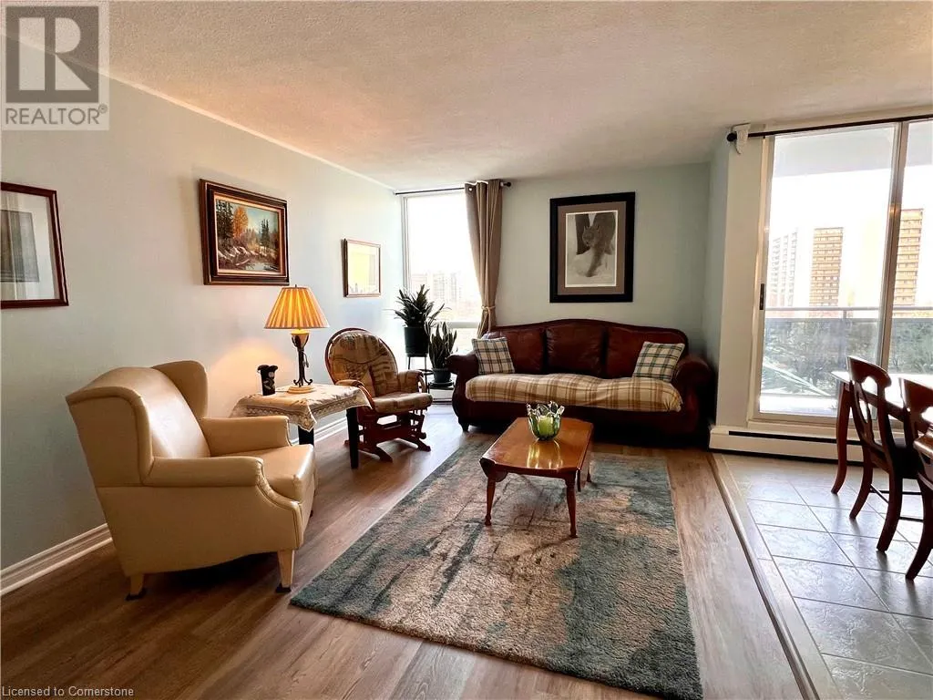 75 GLENBURN Court Unit# 808, #808
