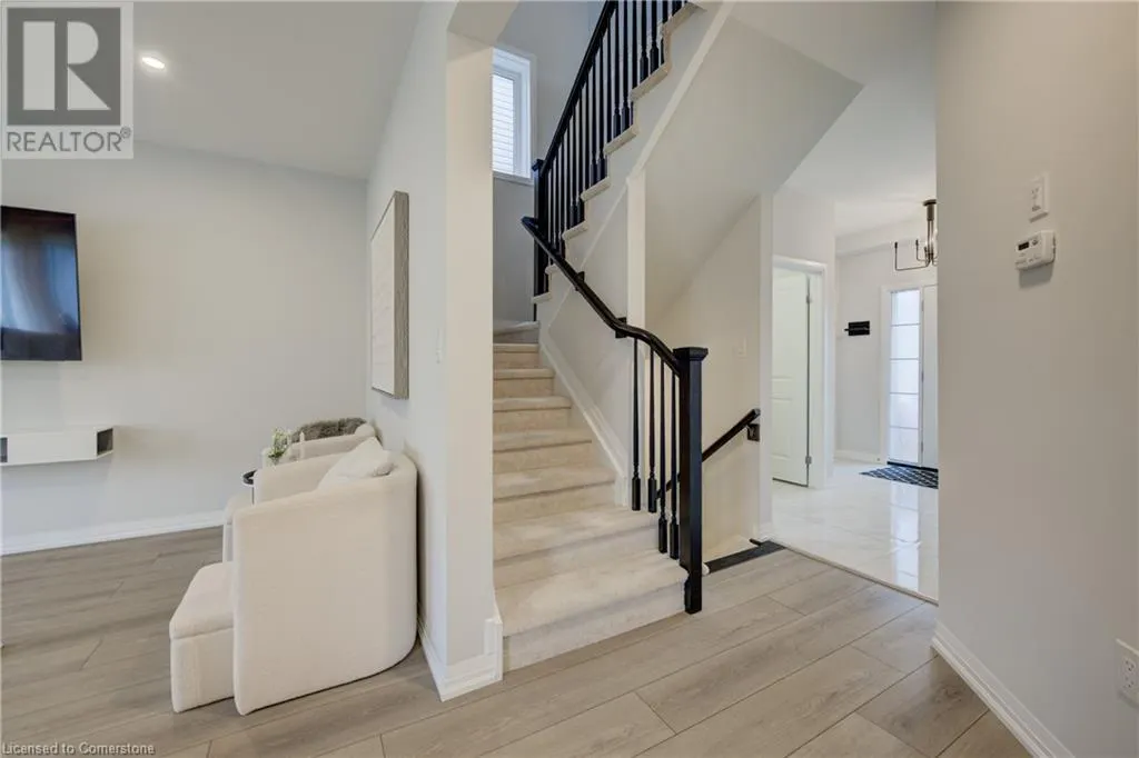 36 ALICIA CRESCENT
