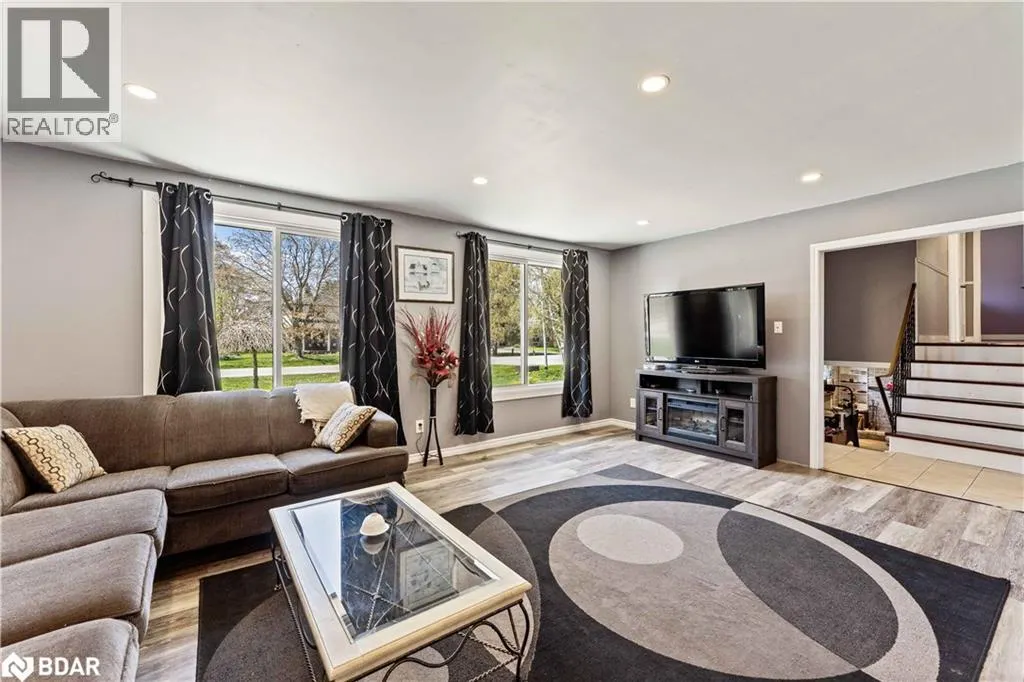 204 CAMILLA Crescent
